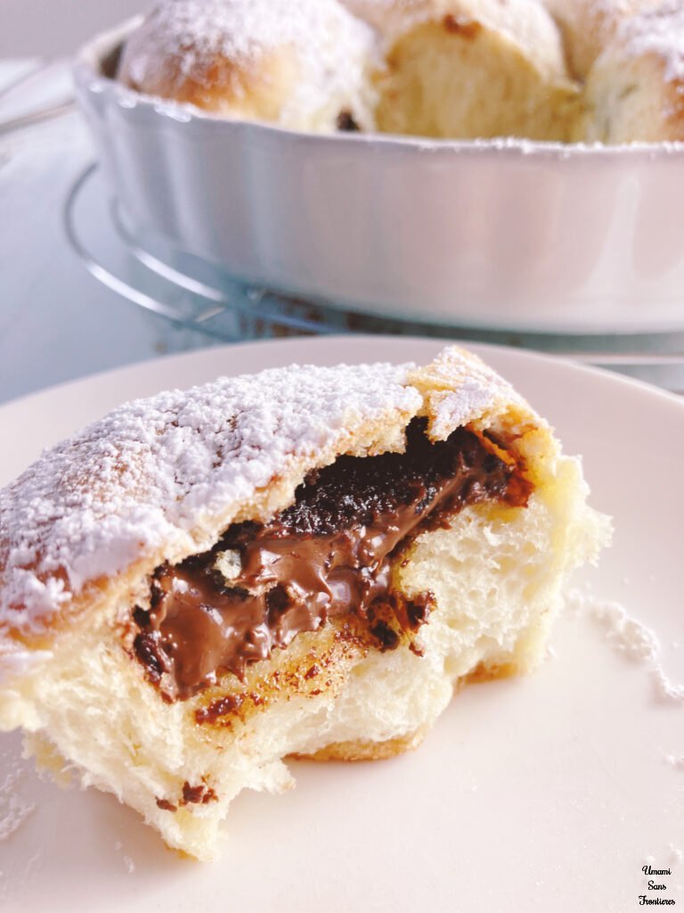 Buchteln Fluffy sweet roll Nutella